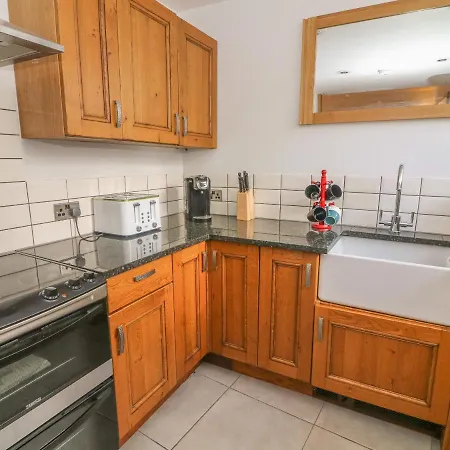 Flat 2 Galloway House 公寓