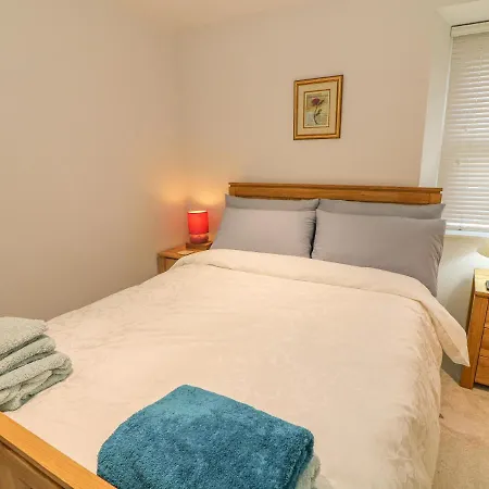 Flat 2 Galloway House Apartment