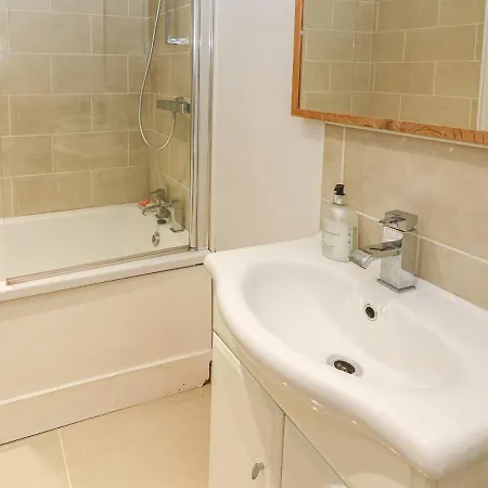 Lägenhet Flat 2 Galloway House